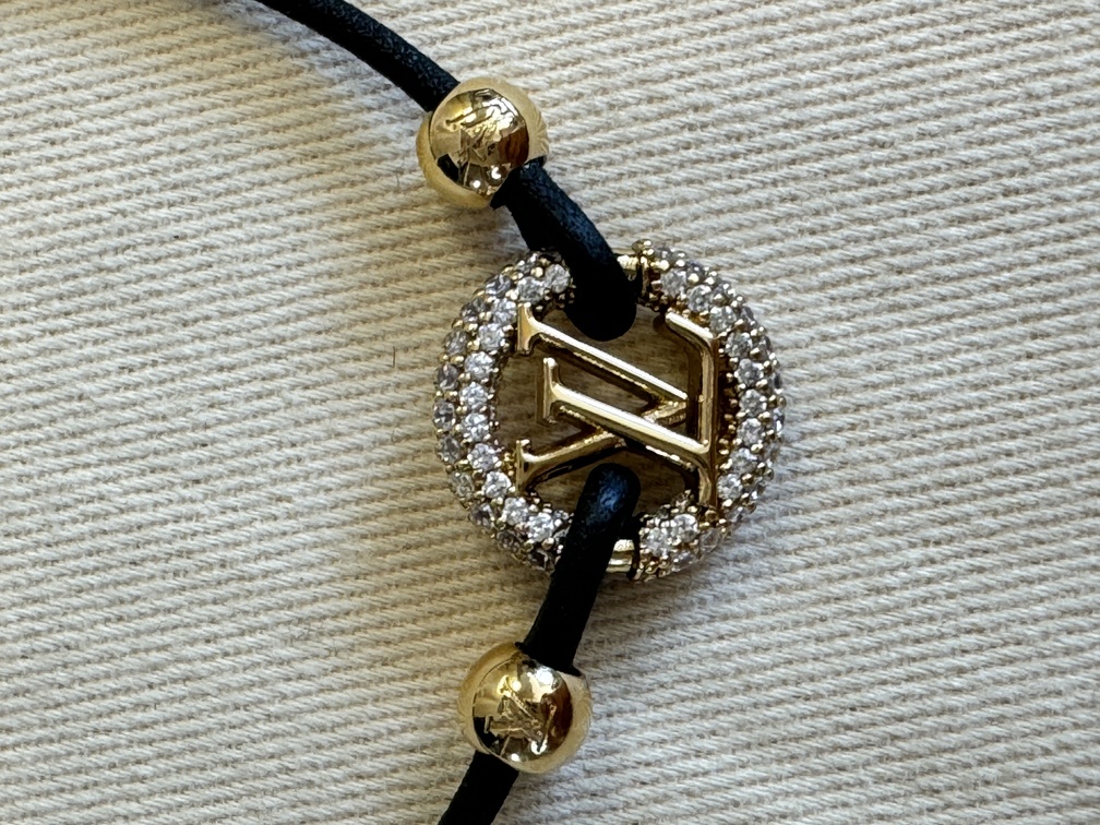 Louise By Night Bracelet | www.luxuryaccessoires.com